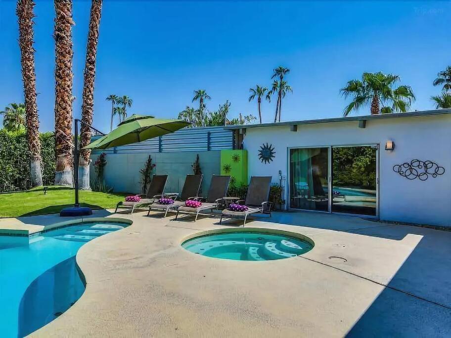 Serene 4 Bed 3 Bath Heated Pool Natural Backyard Heart Of Palm Springs