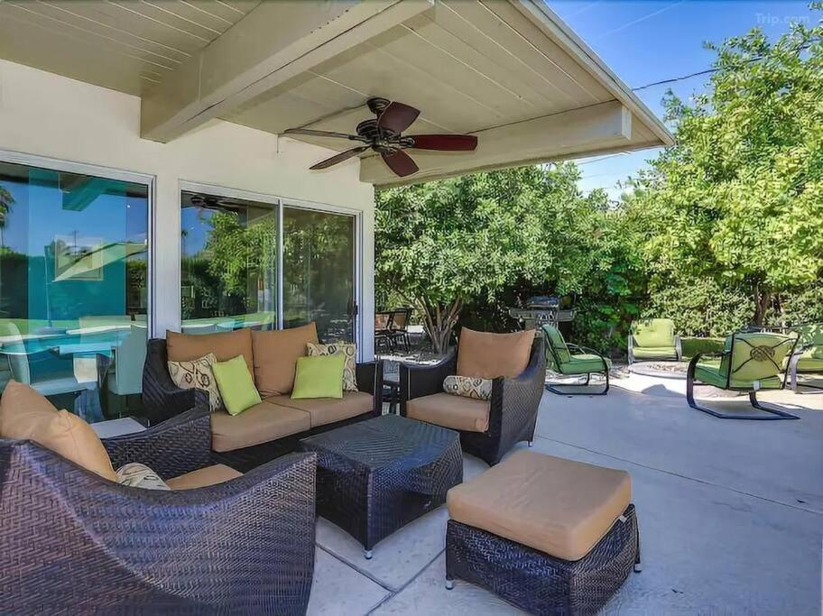 Serene 4 Bed 3 Bath Heated Pool Natural Backyard Heart Of Ferienhaus