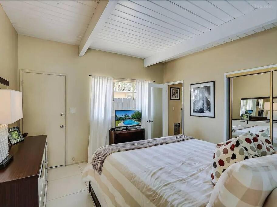 Ferienhaus Serene 4 Bed 3 Bath Heated Pool Natural Backyard Heart Of Palm Springs