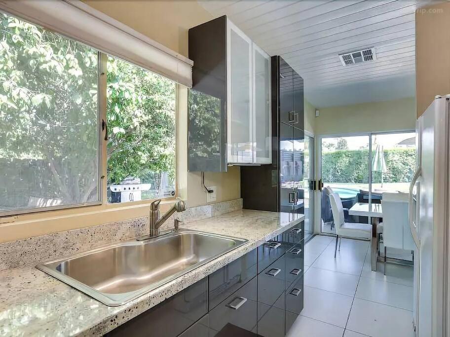 Ferienhaus Serene 4 Bed 3 Bath Heated Pool Natural Backyard Heart Of